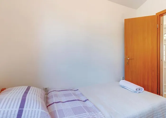 Apartament Amazing In With Wifi Porozina